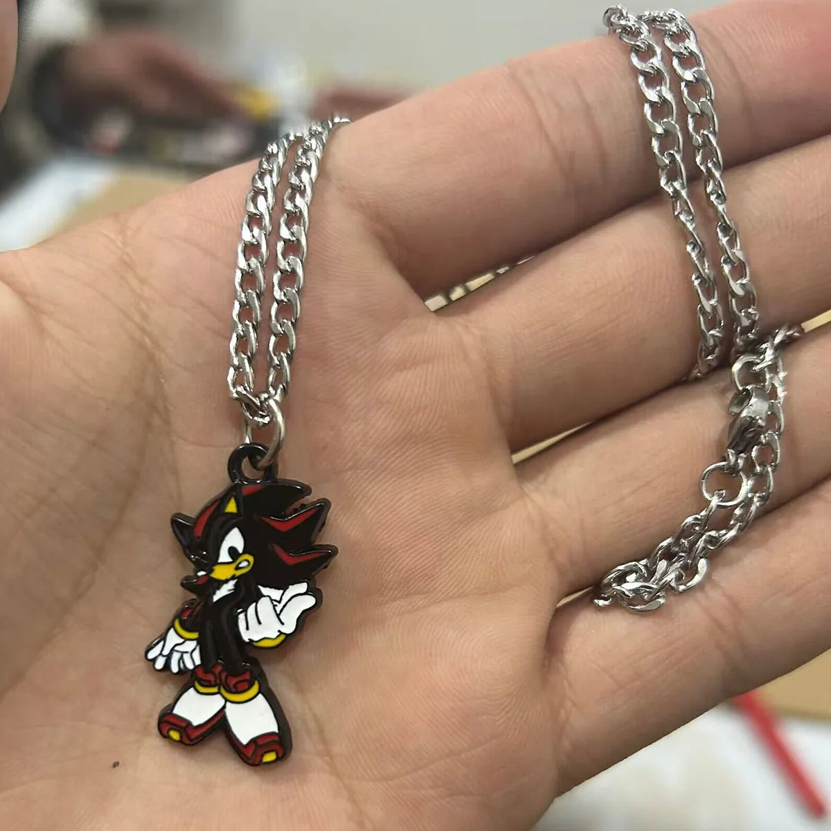 Collier Shadow de l'univers Sonic