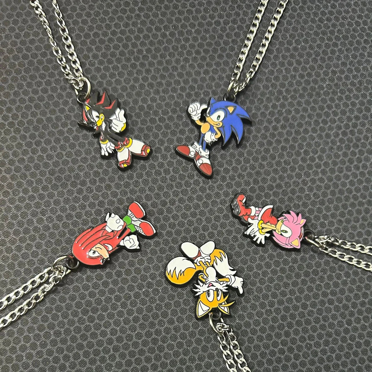 Collier Knuckles de l'univers Sonic – Image 2